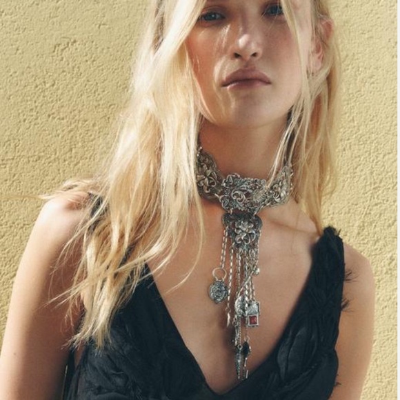 Zara NWT flower charm choker necklace 4548/099 - Picture 7 of 8